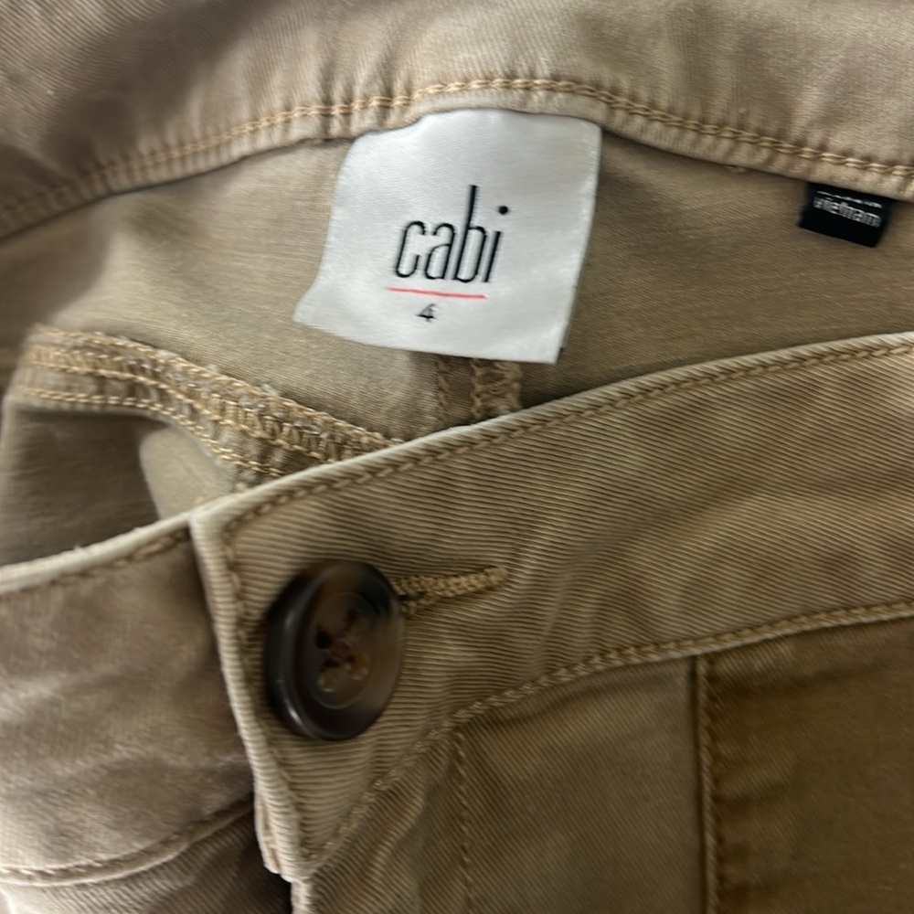 Cabi Captain Pant #4510. Size 4. Tan Caramel Beige cargo pants! - Picture 5 of 6